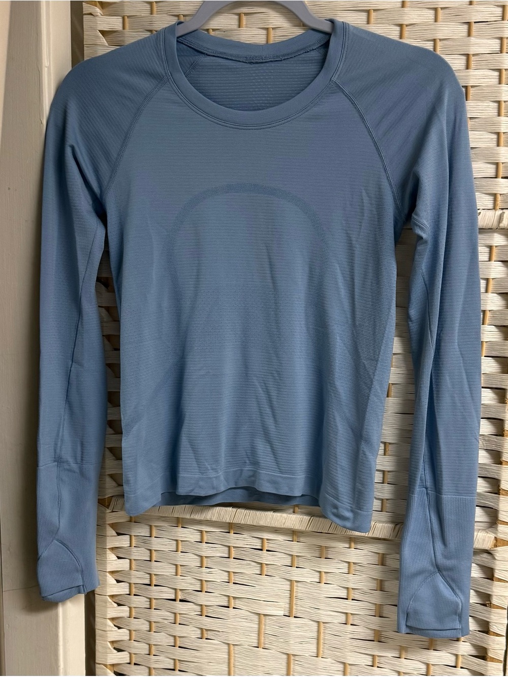 Long-Sleeve Crewneck Active Top in Slate Blue Size 4